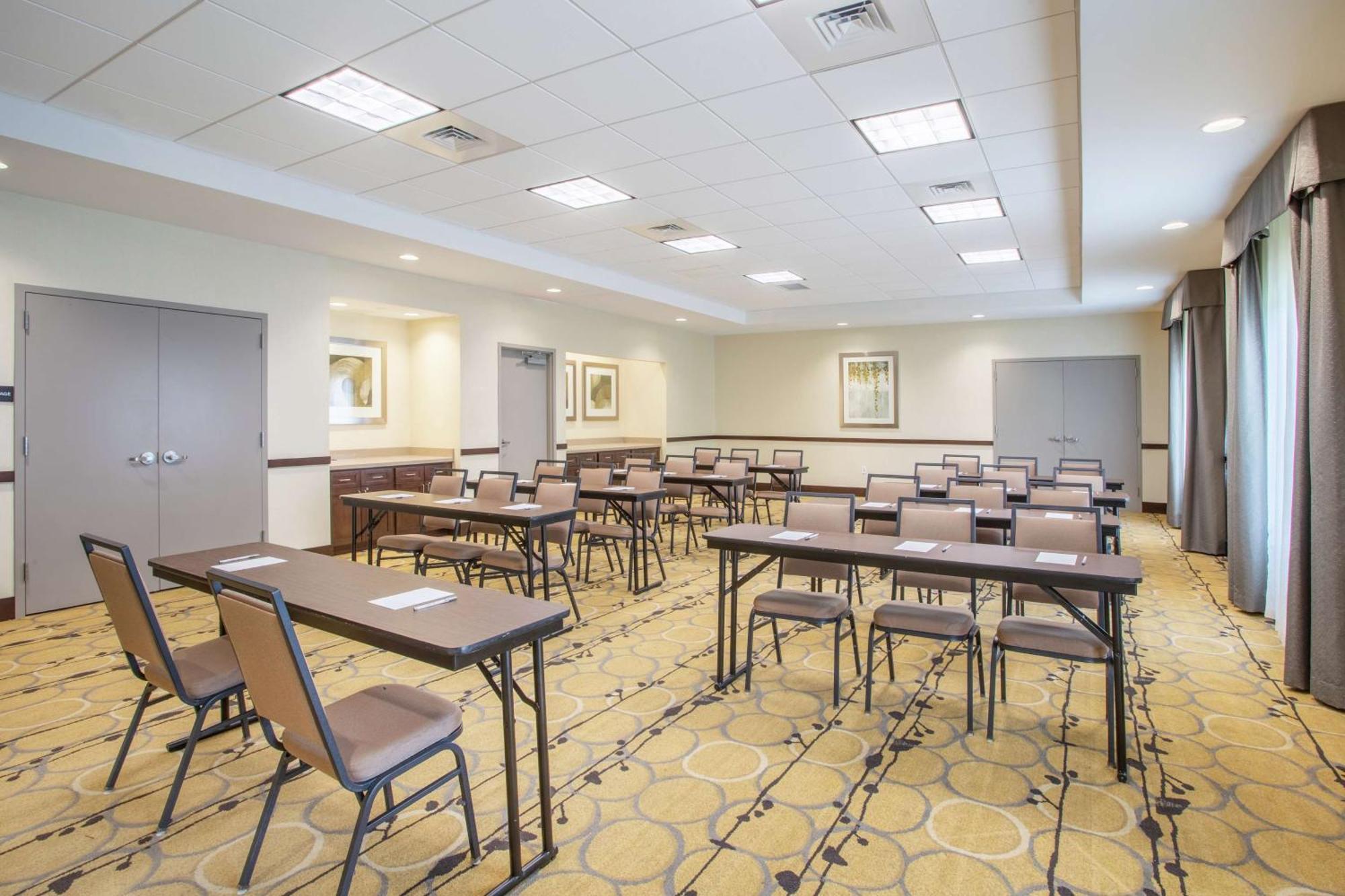Hampton Inn Philadelphia/Voorhees Exterior photo